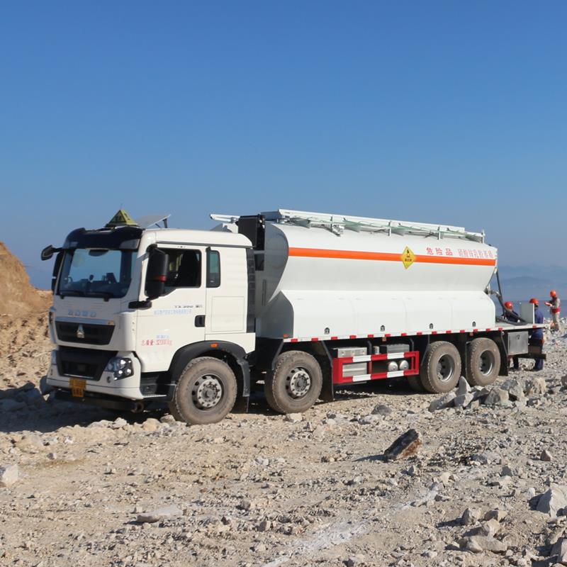 15T emulsjon eksplosiv ladetruck